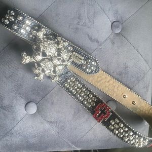 Bb Simon skull red stoned belt
